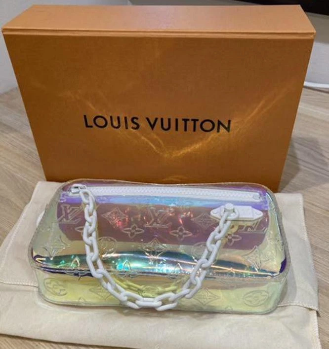 vuitton prism pochette