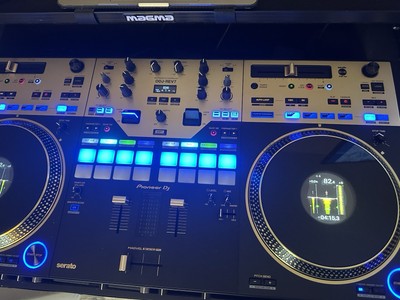Pioneer DDJ-REV7-N Scratch-Style 2-Channel Double Deck Controller - Gold