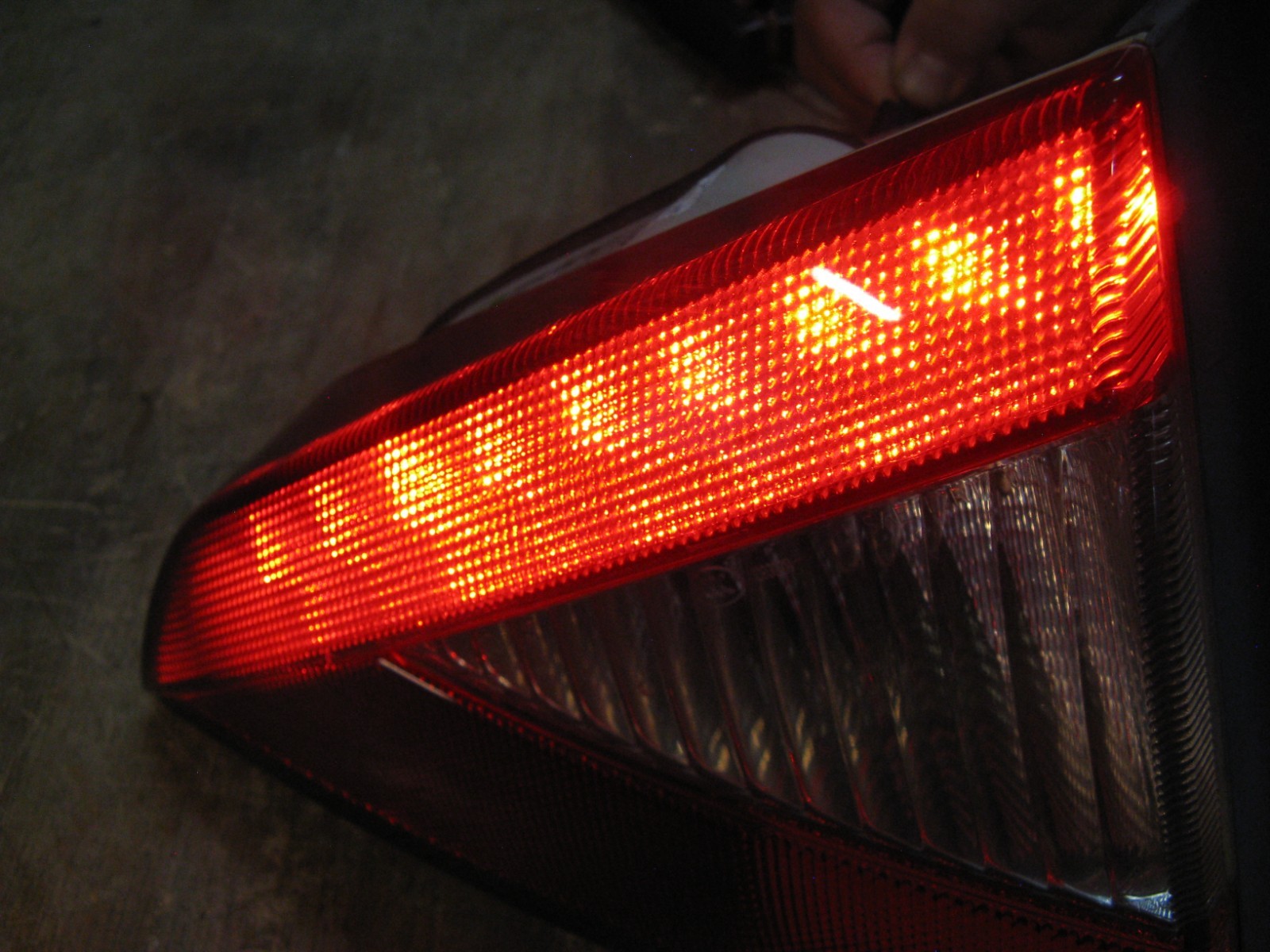 13-19 MASERATI GRANTURISMO RIGHT TAIL GATE TRUNK LID TAIL LIGHT TAILLIGHT LAMP