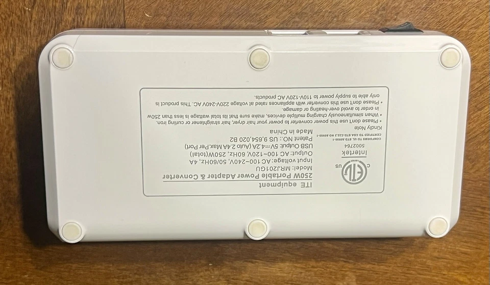 BESTEK Universal 250W Portable Power Adapter and Converter (MRJ201GU) - Image 3 of 3