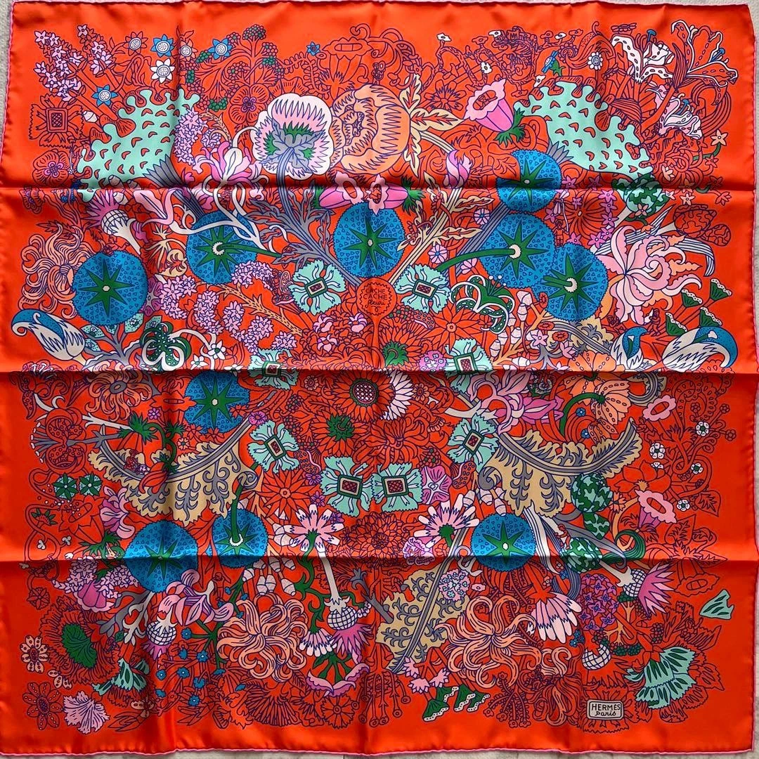 Hermes — Authentic HERMES Carre Scarf Cache Cache Fleuri Silk Orange SK1436
