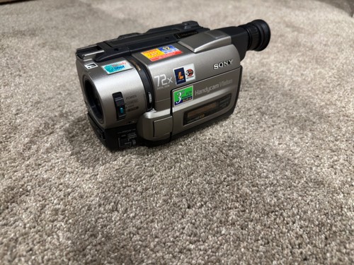 Sony Handycam CCD-TRV75 Video Camcorder Hi8 8mm