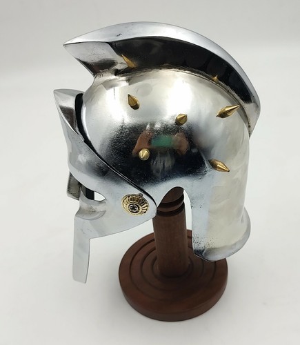 The Great Mini Gladiator Maximum Helmet with Display Stand Medieval Helmet - Picture 4 of 7