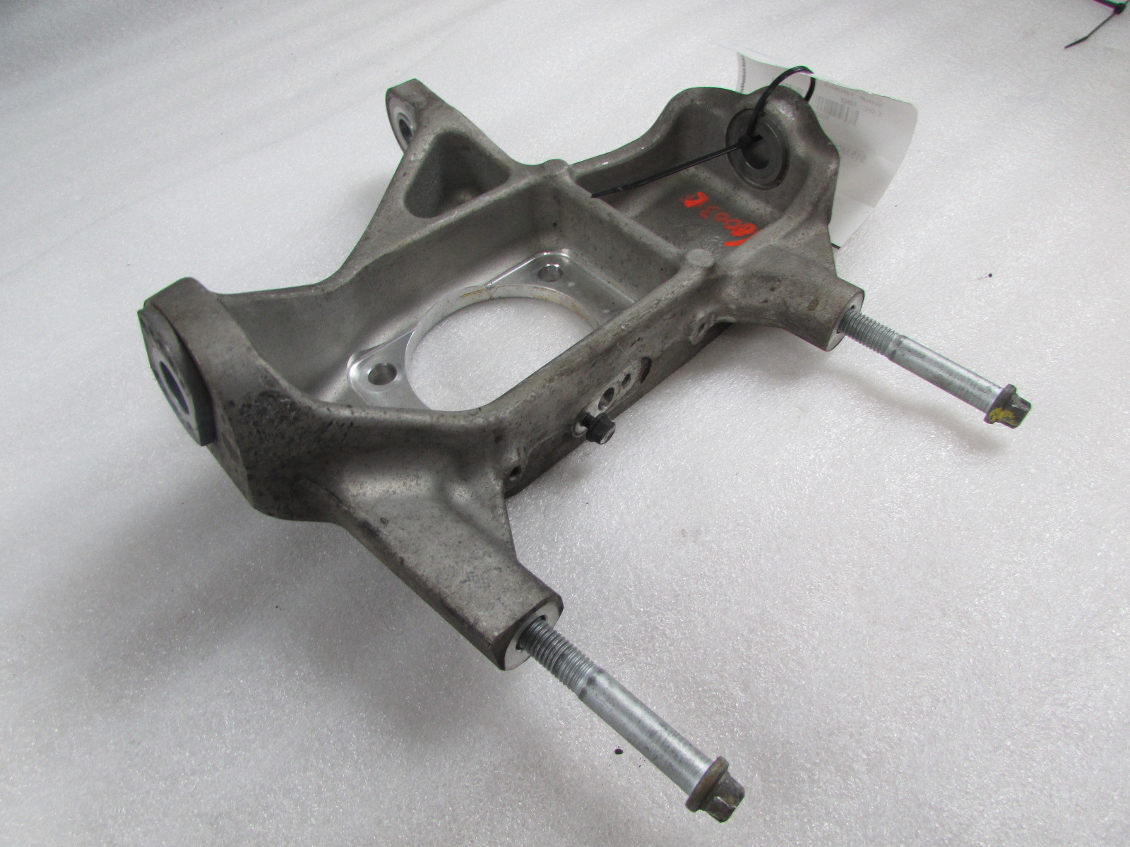 McLaren MP4-12C, LH, Left Front Knuckle/ Upright W/O Hub, P/N 11B0033CP01