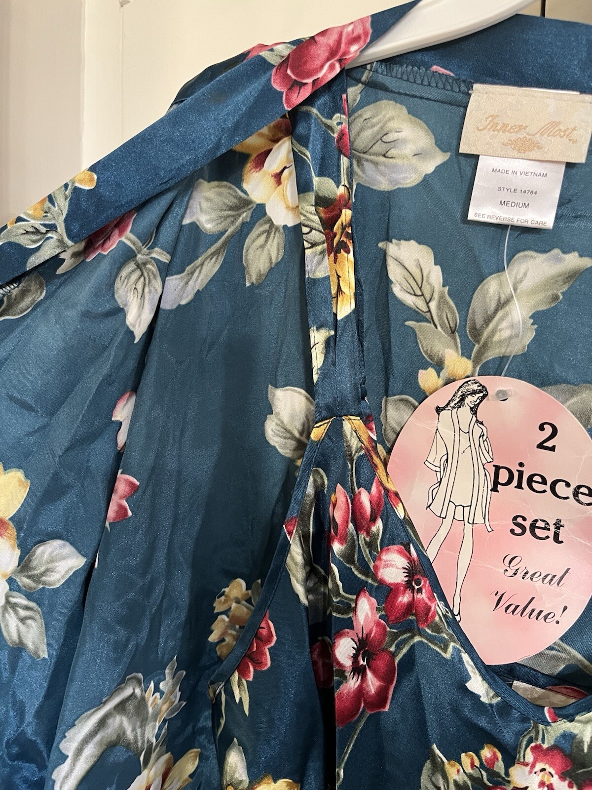 Vtg Inner Most satin floral Womens Medium M  Silky Nightgown Robe Set Lingerie