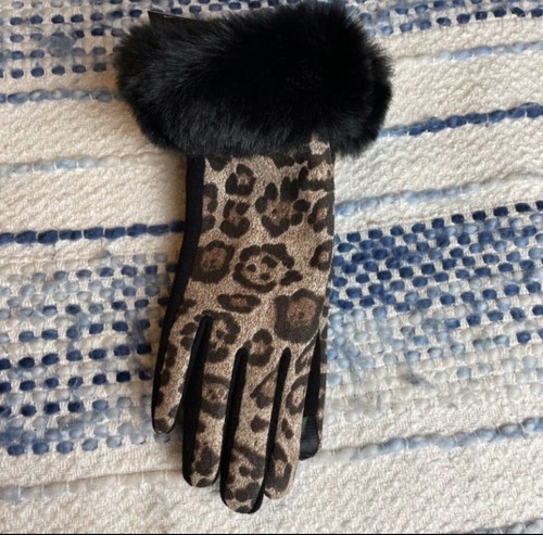Marcus Adler Women's Black & Cheetah Print Touchscreen Stretch w/ Faux Fur Trim - 第 2/7 張圖片