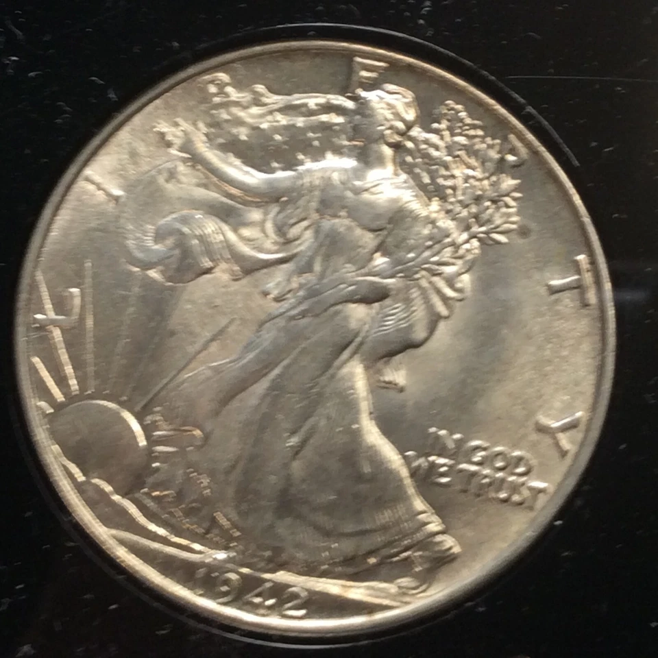 **SUPER SALE ** 1942-D  Mint Set - in Capital Plastics Display High Grade Coins - Image 4 of 4