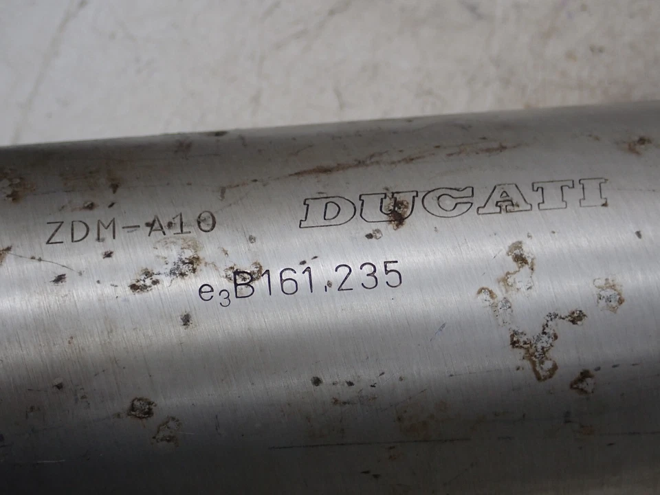 Silenciador de escape derecho Ducati 750SS 1990-1998 ZDM-A10 Foto 3 de 4