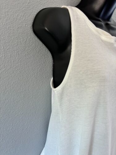 NWT Umgee Ivory Ruffle & Lace Tank Womens Size Large Scoop Neck Stretch - Picture 3 of 13