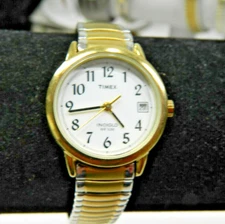 Timex Indiglo WR 30M Gold tone classic look lady's/Woman's watch/wristwatch