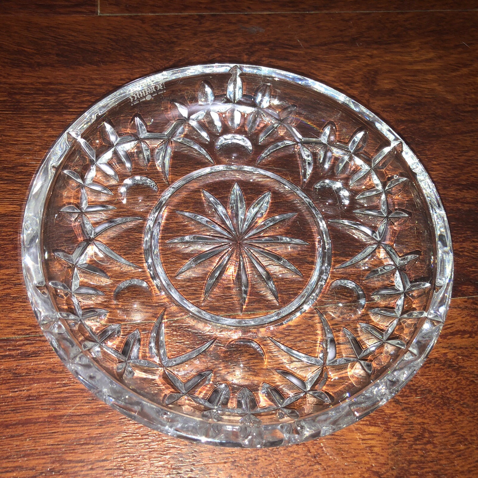 BOMBAY CRYSTAL CUT GLASS CANDY DISH w/ STARBURST PATTERN LID (55/8" x
