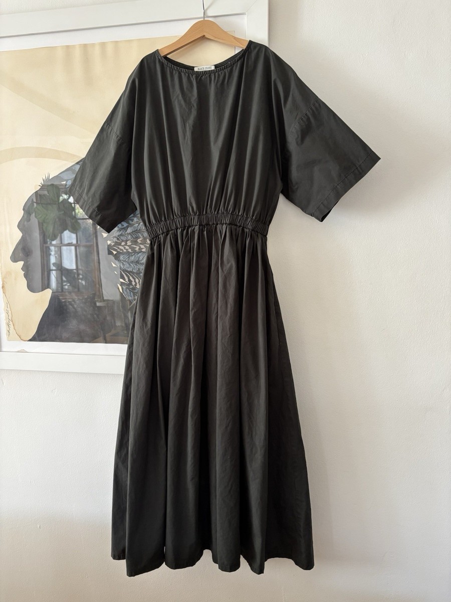 black crane pleated cocoon dress BLACK CRANE NEW PLEATED MIDI MAXI DRESS OLIVE GREEN COTTON POPLIN S