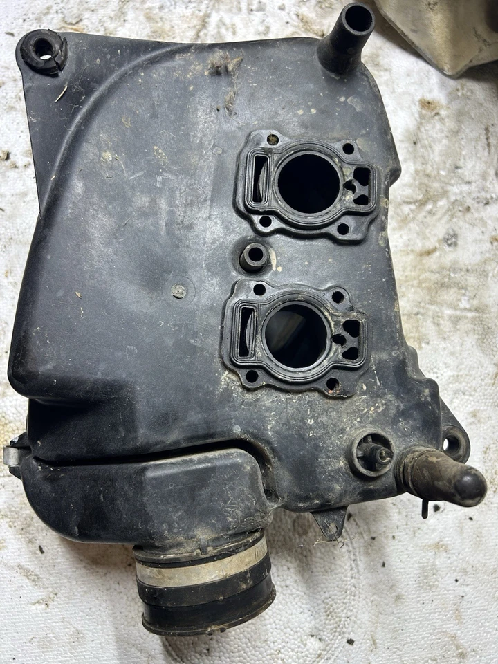 Kawasaki Prairie 650 2002 4x4 caja de aire filtro de aire superior inferior Foto 2 de 4