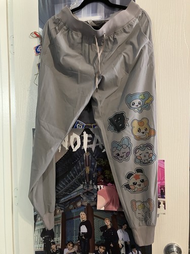 Medium Women's Gray CRZ YOGA Jogger Pants with ATEEZ MIGHTEEZ sublimations