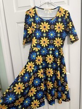 GYK Retro 70s Inspired Bold Flowers Hippie A-Line Fit Flare Dress Size Medium