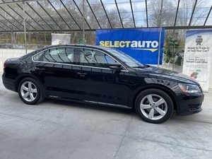 2013 Volkswagen Passat SE w/Sunroof low miles