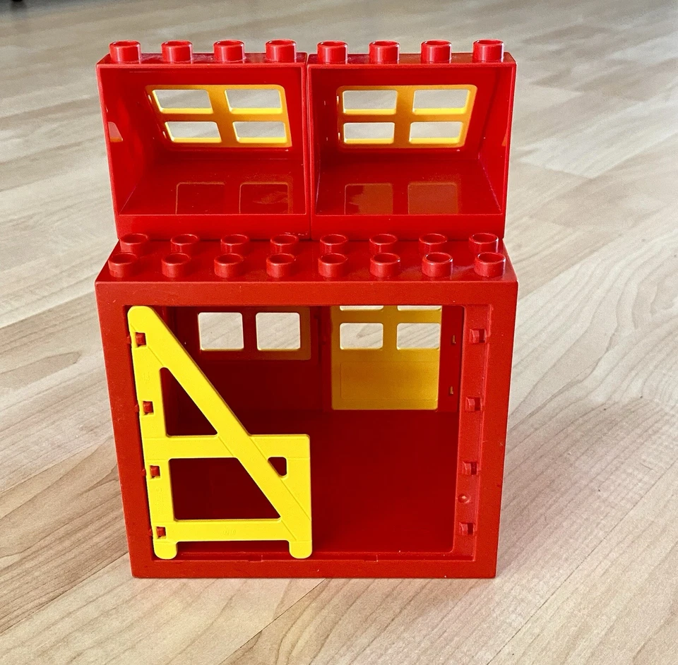 Lego Duplo Red 6x8x6 Building Farm Barn Yellow Slope Window Door Gate Vintage - Image 2 of 4