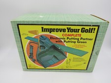 Vintage Oscar Jr Electric Putting Partner With 9ft Putting Green model JR-103