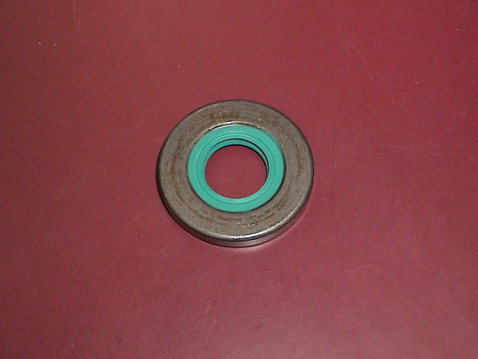New OEM STIHL Chainsaw Crankcase Shaft Seal – Fits MS 261, 361, 362, 441, 650, 660 – Read Model