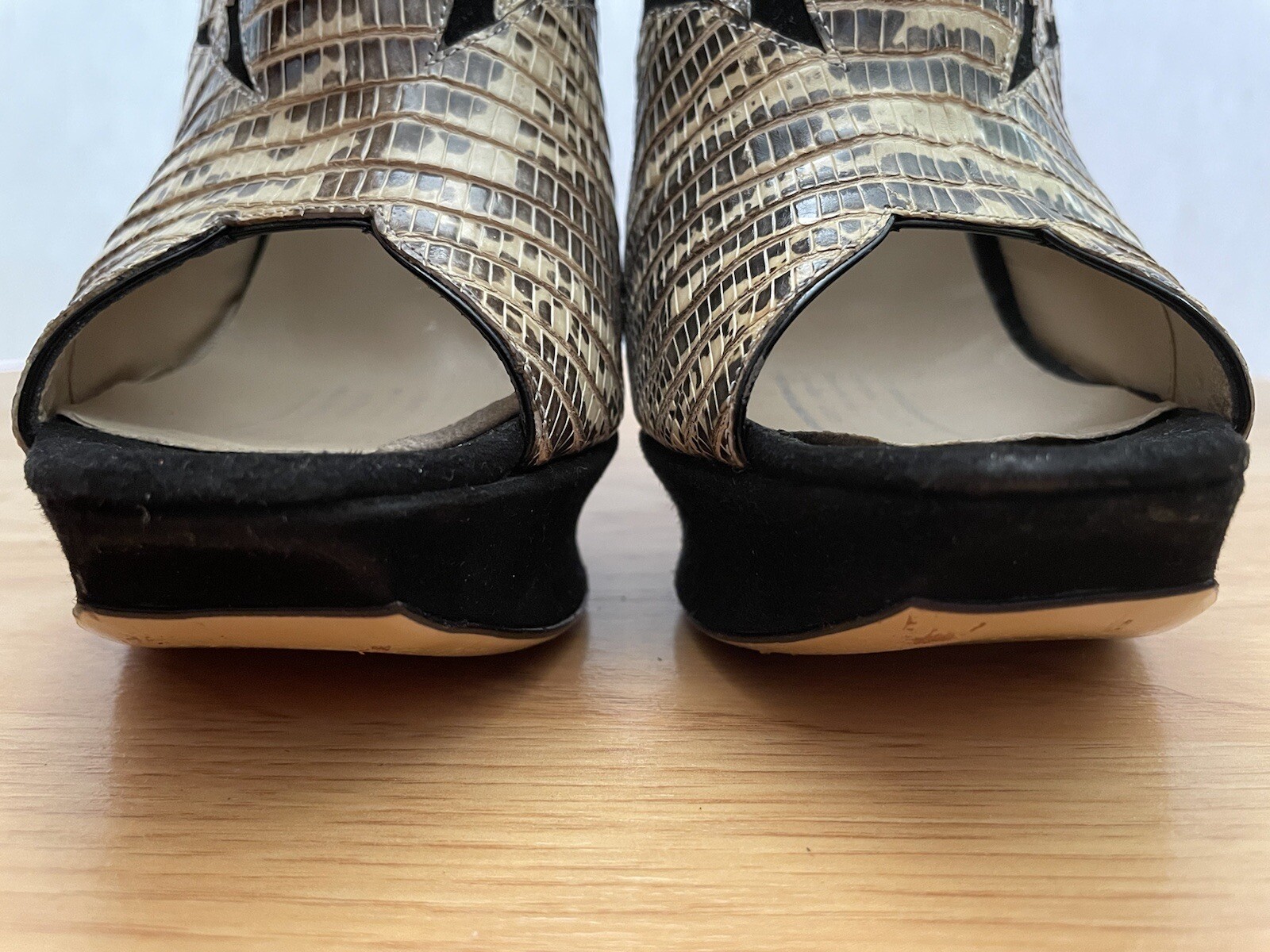 NICHOLAS KIRKWOOD Snakeskin PYTHON Stiletto 39/7.… - image 8