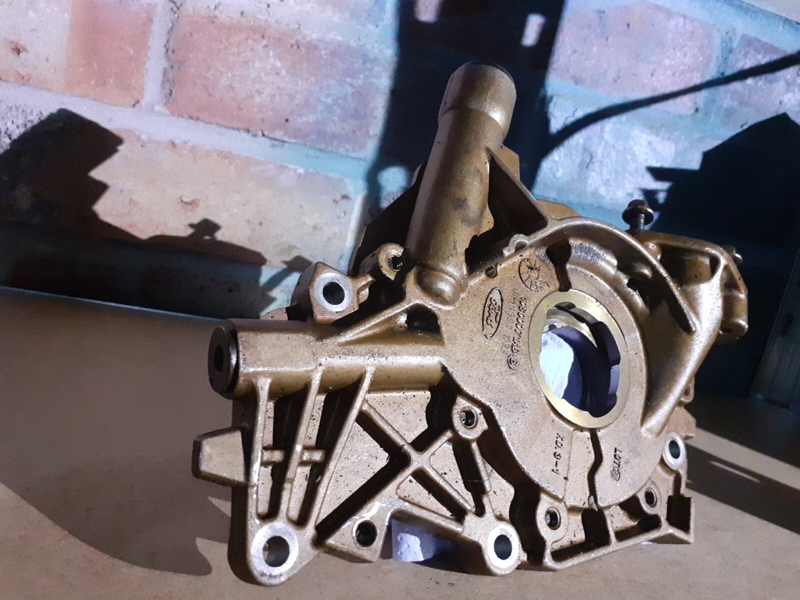 Genuine Ford Oil Pump 4733984 for sale online | eBay
