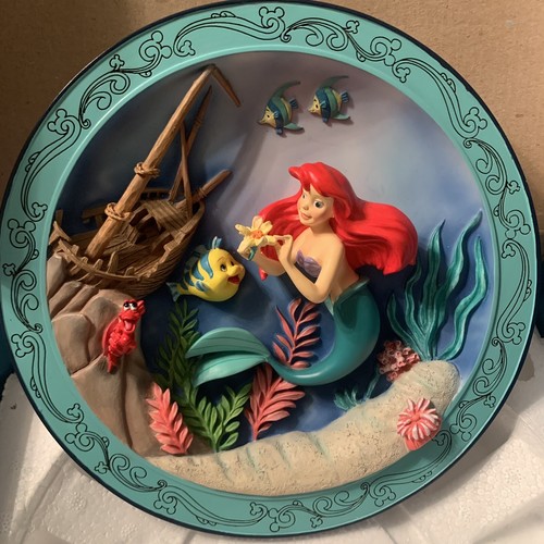 Little Mermaid Ariel Sebastian Relief Plate 3D Disney Animated Classics 1989