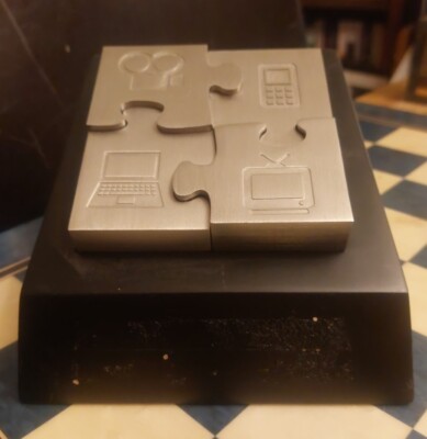 The A-list Hollywood Award Silver Winner Trophy UVP 389 $ 1,86kg 15x15x10cm *
