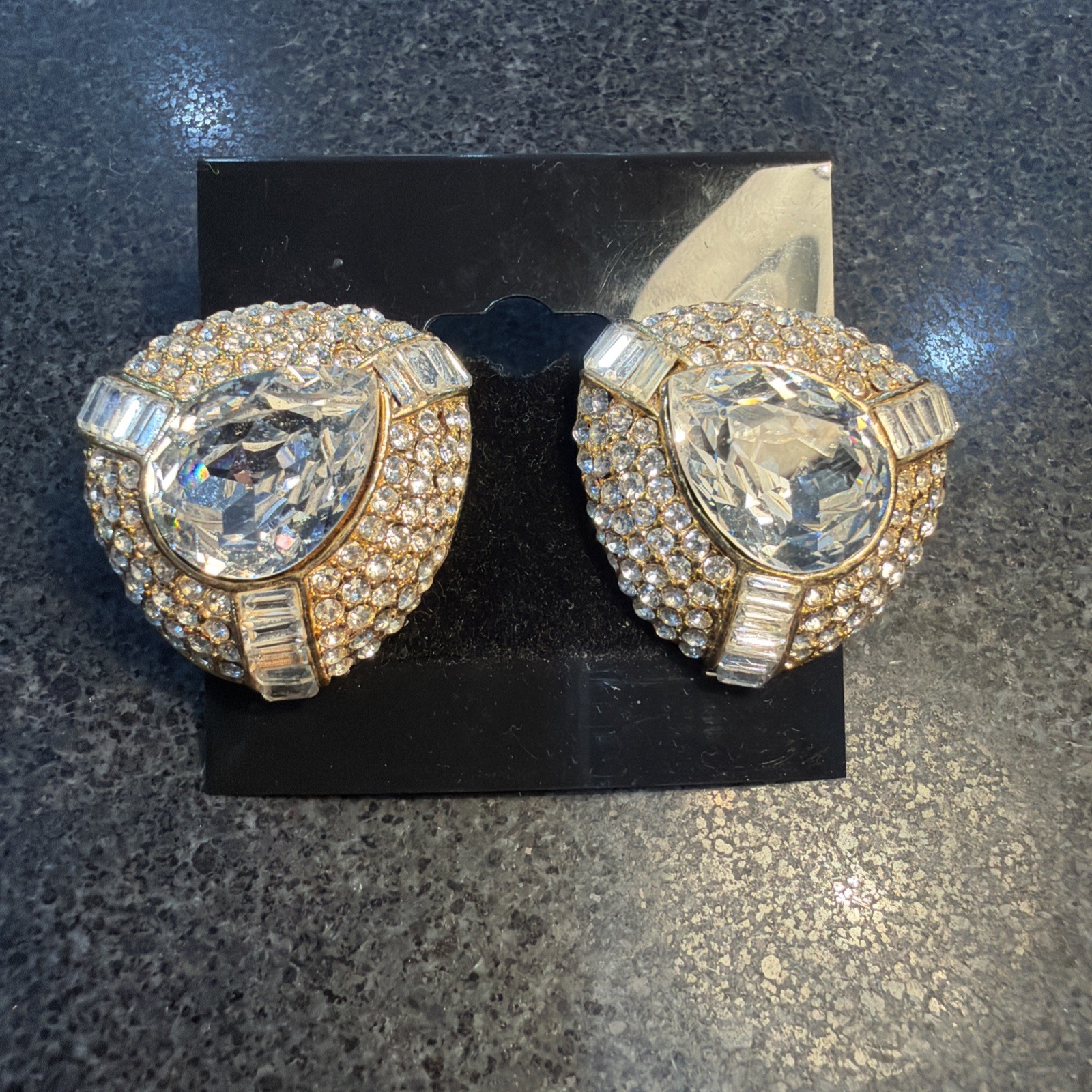 DRAMATIC OVERSIZED 1980s  GOLDTONE RHINESTONE STA… - image 2