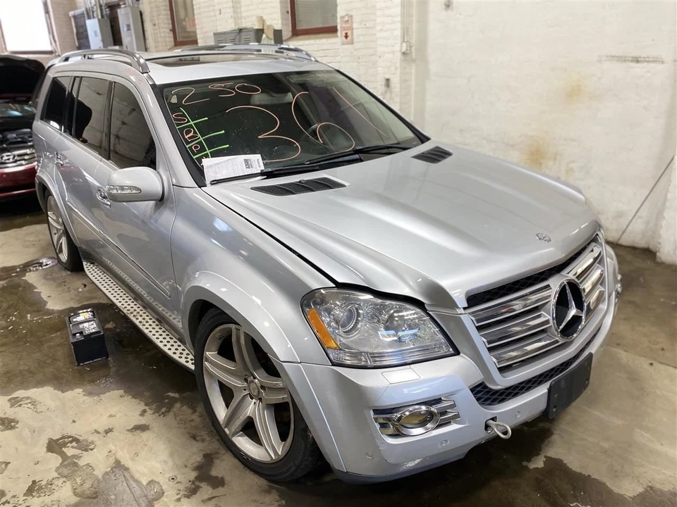 TRUNK LID Mercedes-Benz Gl320 Gl350 Gl450 Gl550 07 08 09 10 Silver 1418739 - Image 4 of 4