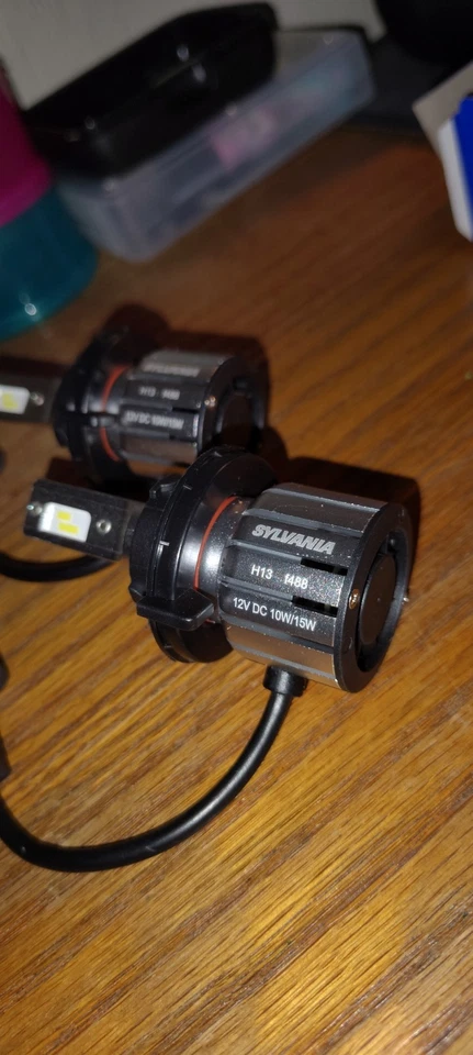 Sylvania H13 9008 Bombillas de faros LED, Powersport o uso antiniebla, par, H13SL.BX2 Foto 2 de 4