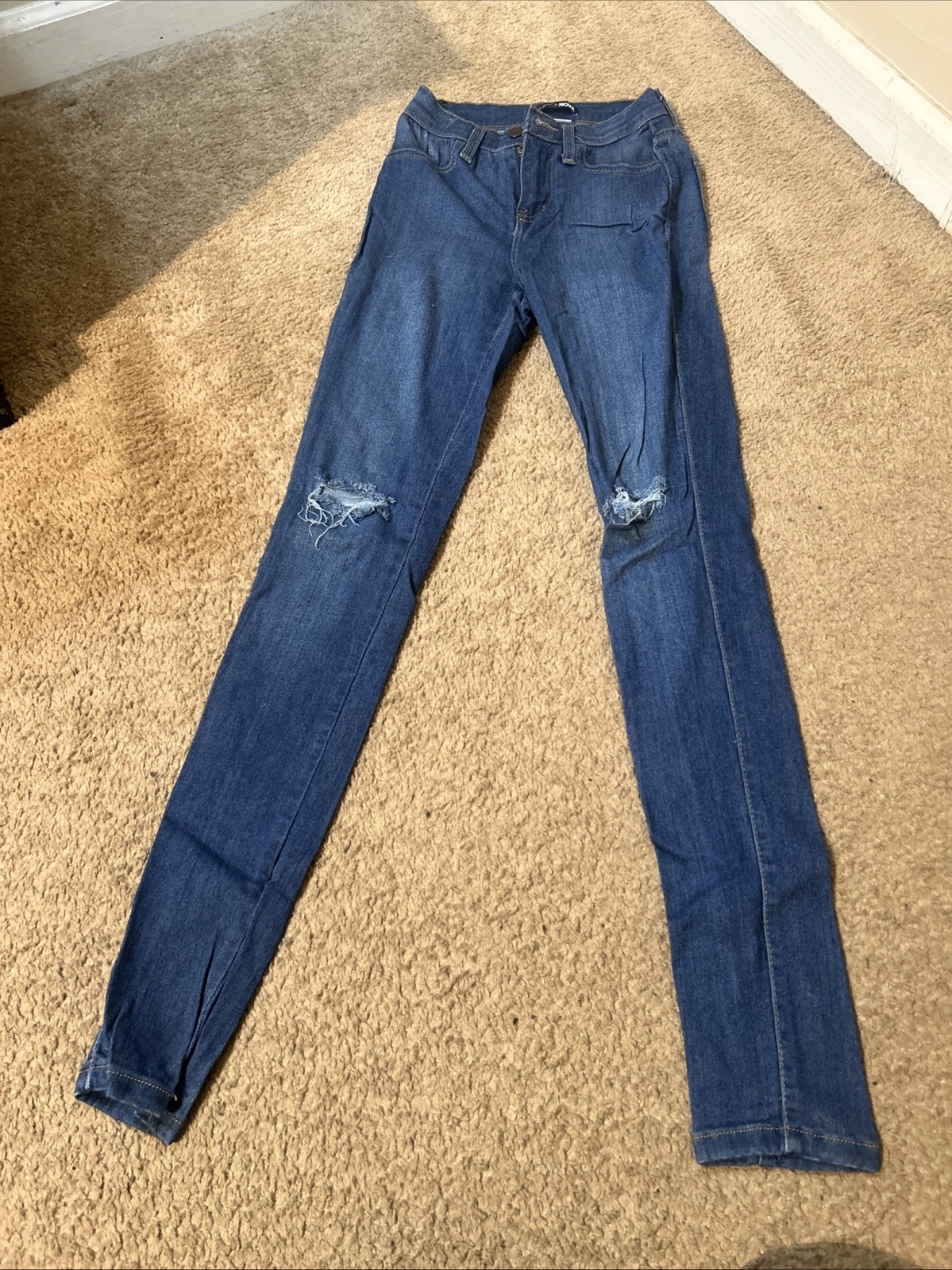 Fashion Nova Women’s Stretch Blue Skinny Leg Jeans Size 5