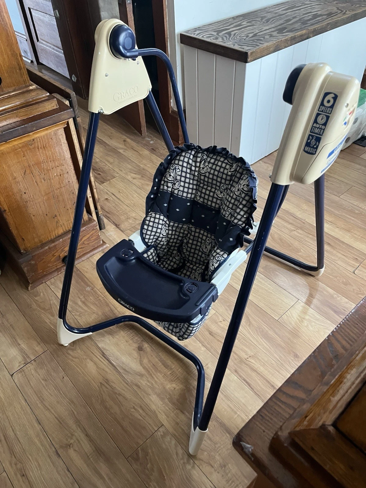 Vintage Graco Gentle Choice 6 Speed Open Top Swing (1950s-90s)
Opens in a new window or tab