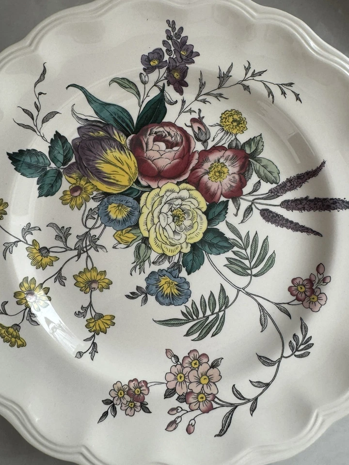 Vintage Spode Gainsborough (Marlborough) Dinner Plates Set of 2 - Image 4 of 4