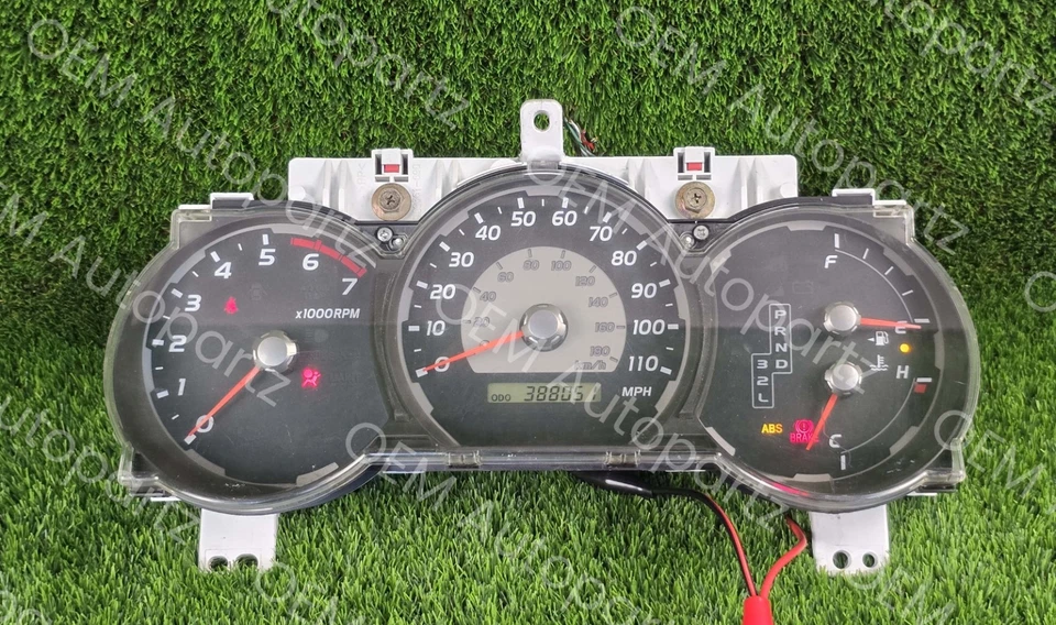 Cuadro de instrumentos velocímetro medidores OEM Toyota 4Runner 2003-2004 usado Foto 2 de 4