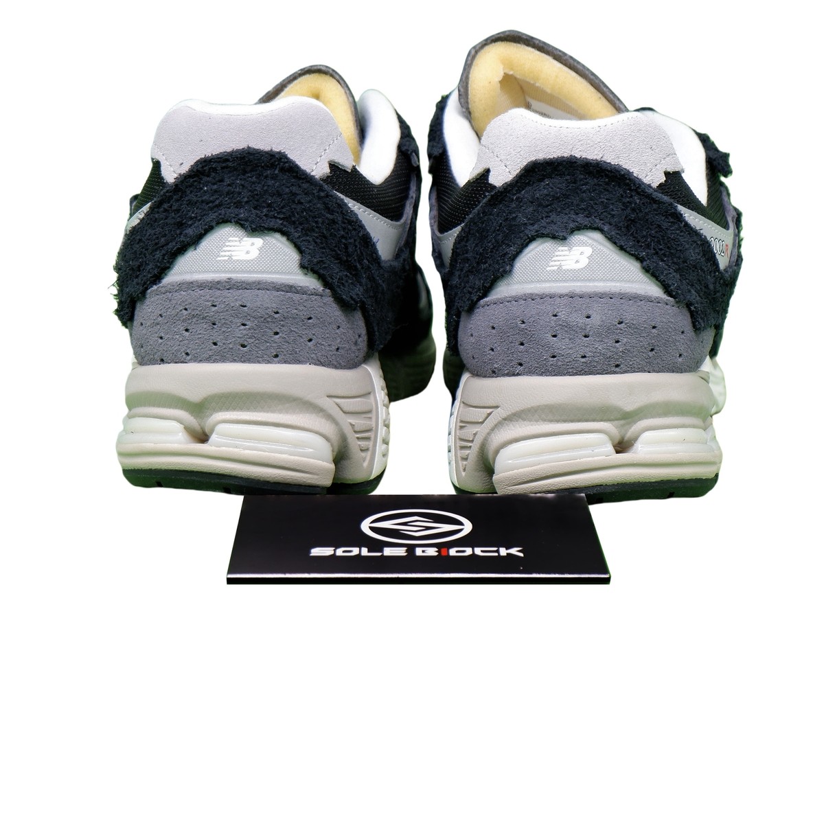 靴 New Balance 2002R Protection Pack Gray Buy 2002R 'Protection Pack - Slate Grey' - M2002RDM | GOAT