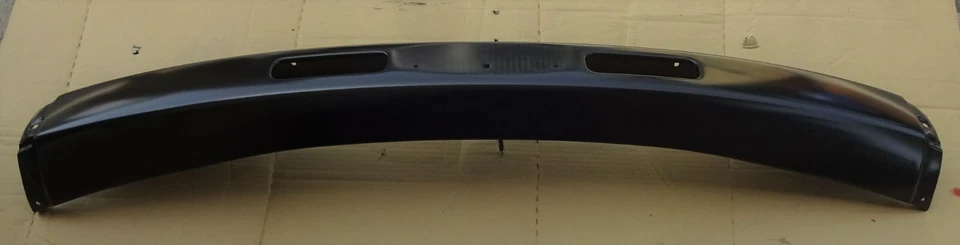 Parachoques delantero negro para Ford Courier Mazda B1600 B2000 Pick up modelo UTE 1986-94 Foto 2 de 3