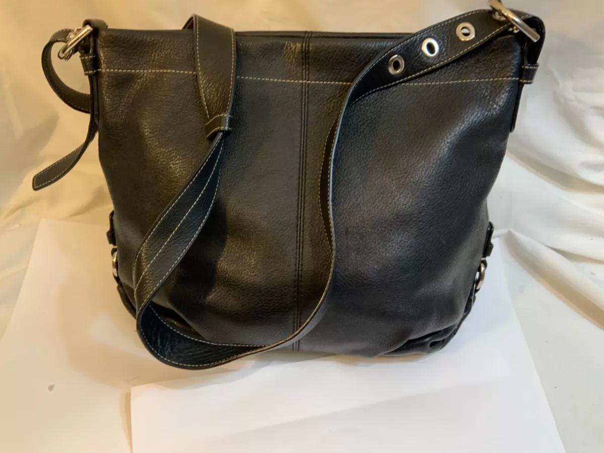 Coach Black Shoulder Bag, Women's Fashion, Bags & Wallets, Shoulder Bags on  Carousell