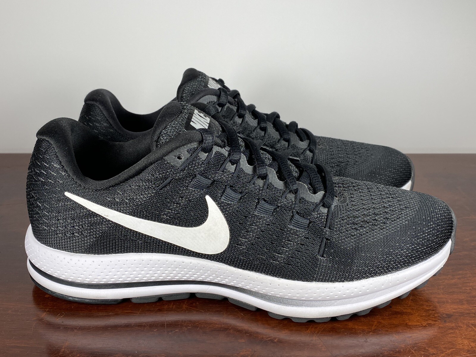 nike air zoom vomero 12 black