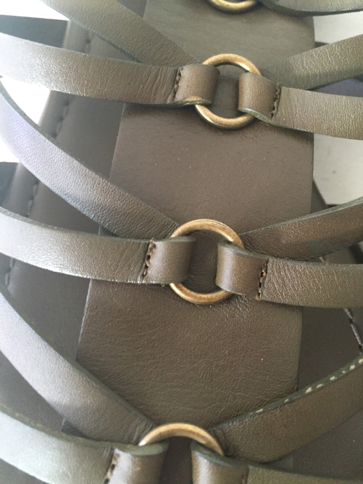 Sandali gladiatore verde kaki Yves Saint Laurent nuovi con scatola originali 39