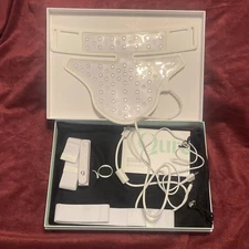 Qure Neck & Décolletage LED Light Therapy Device - Lightly Used