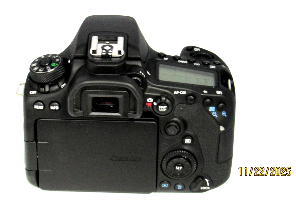 Canon EOS 90D 4K 32.5MP DSLR Camera (Body Only) Black  SUPER MINT! TESTED - Image 2 of 4