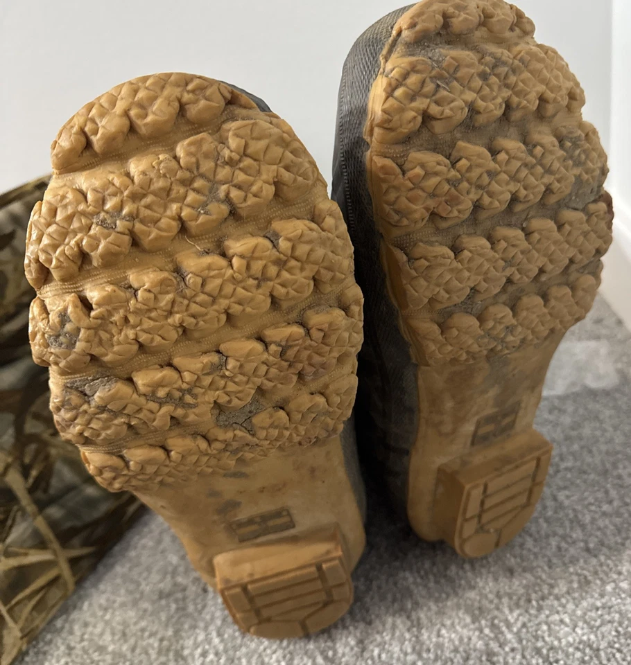 Cabela’s Chest Waders 11R Advantage MAX-4 Camo Boots Waterproof Thinsulate Heavy - Image 3 of 4