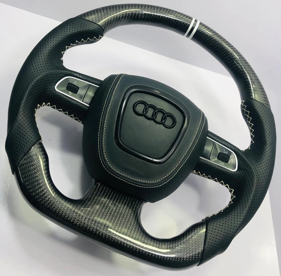 Volante inferior plano fibra carbono Audi A4/A5/A6 diseño deportivo línea S Foto 4 de 4