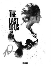 * KAITLYN DEVER * signed 8x10 photo * THE LAST OF US * COA