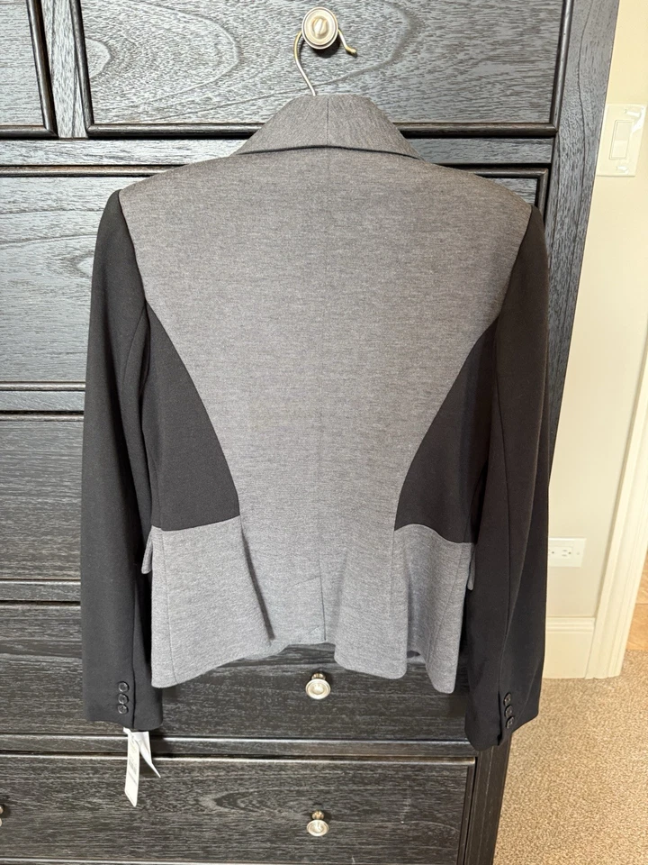NUEVO CON ETIQUETAS BLAZER NEGRO Y GRIS LAVANDERÍA SHELLI SEGAL $228 Talla 6 Foto 4 de 4