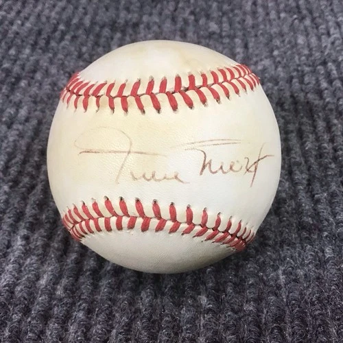Willie Mays Autographed Official National League Baseball Rawlings