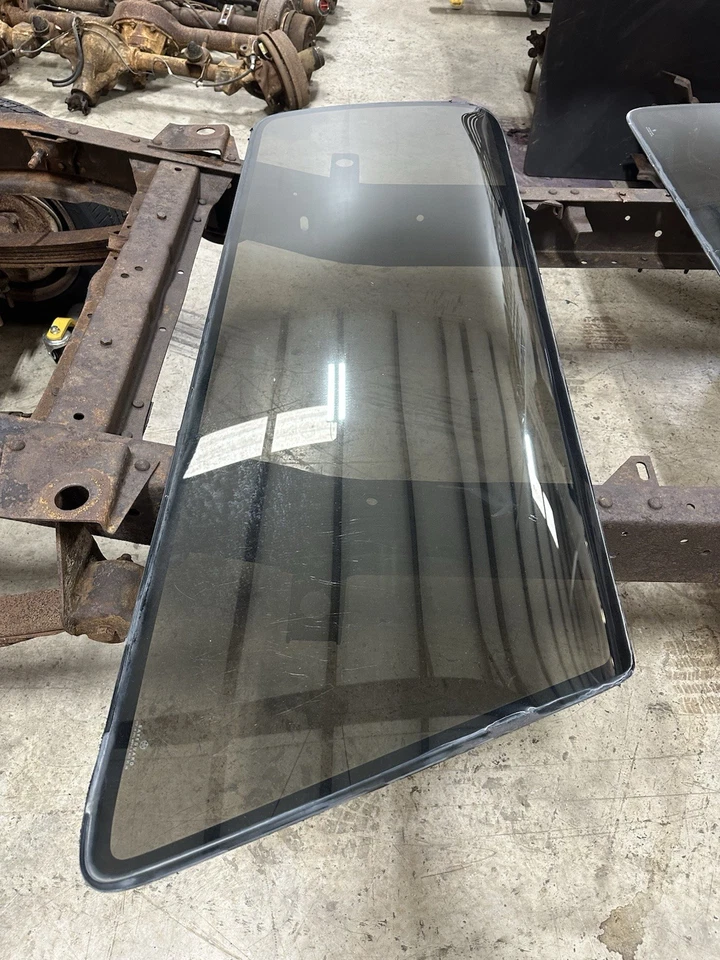 Dodge Ramcharger 86 Rear Quarter Panel Window Glass Left Right OEM - Image 2 of 4