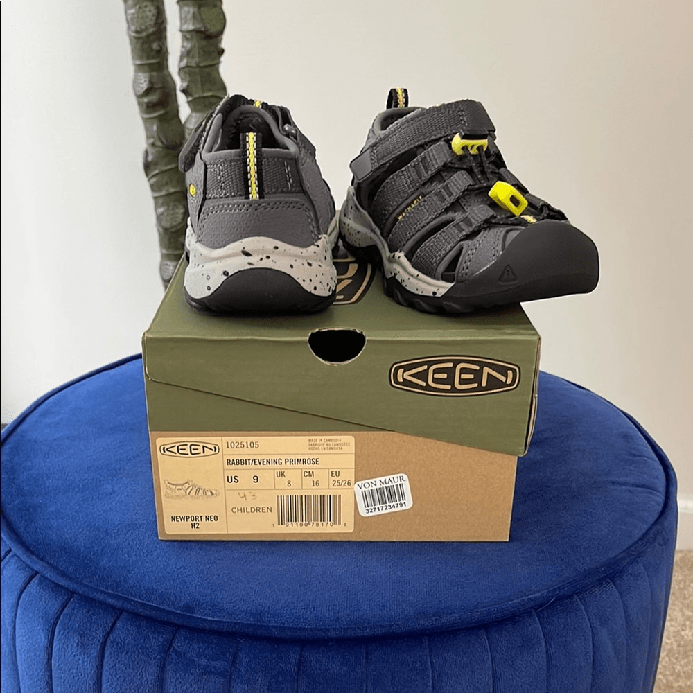 Sandali avventura KEEN grigi e gialli