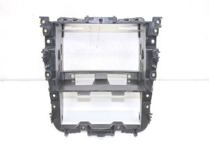 VW Golf 5 Aufnahme Mittelkonsole vorne Doppeldin Rahmen Navi Radio 1K0858005B