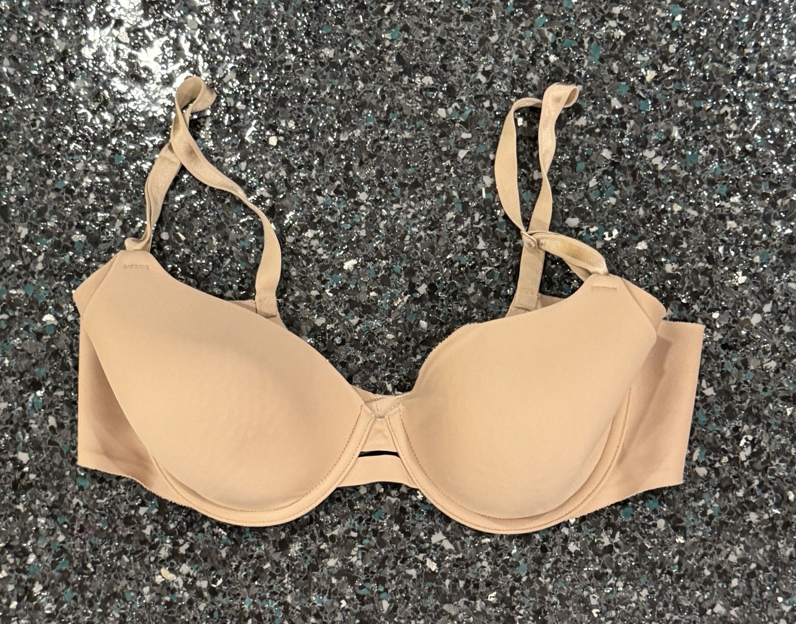 Warner’s 36B Tan Underwire T-Shirt Bra Smooth Cups Adjustable Straps